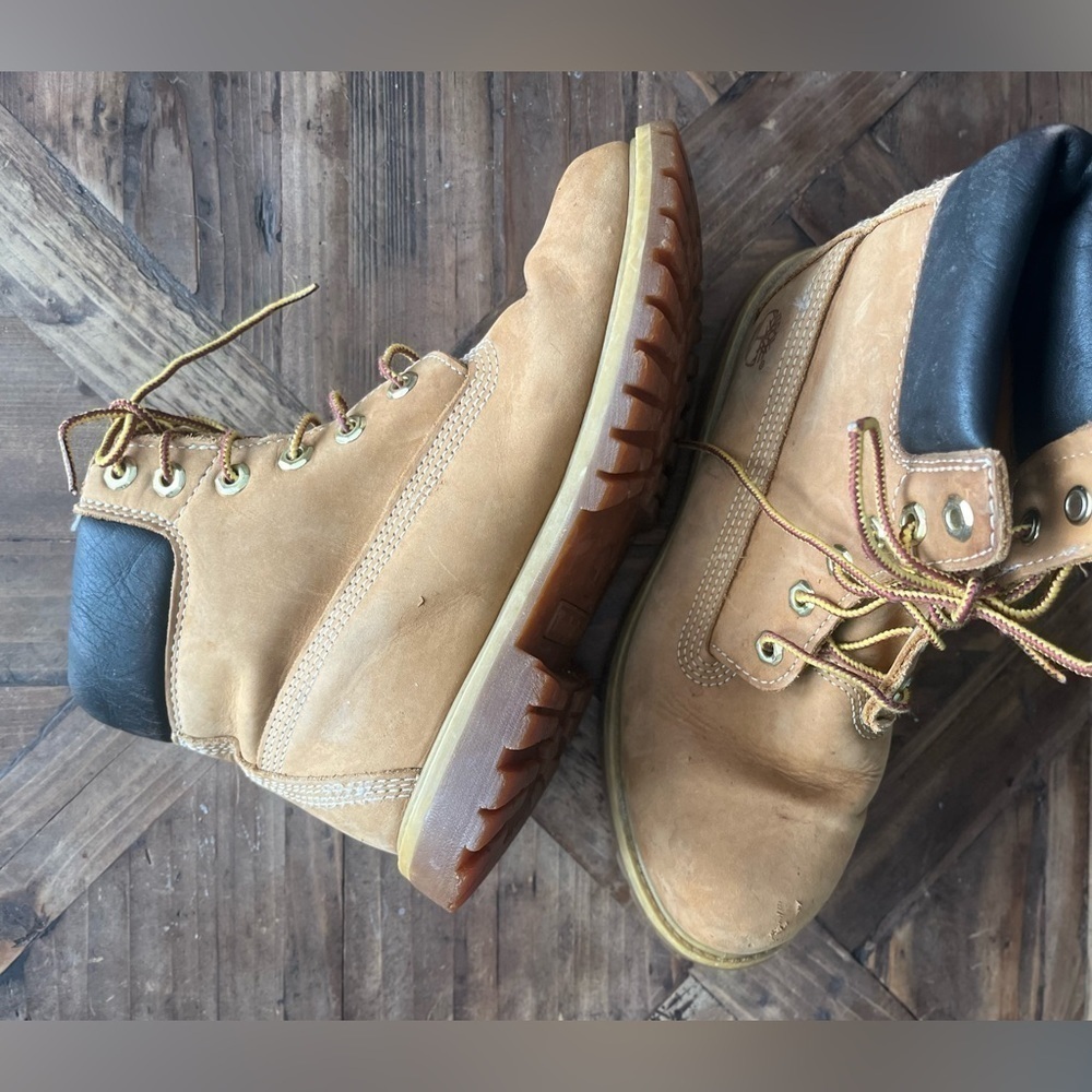 Womens Timberland Boots - Picture 6 of 11
